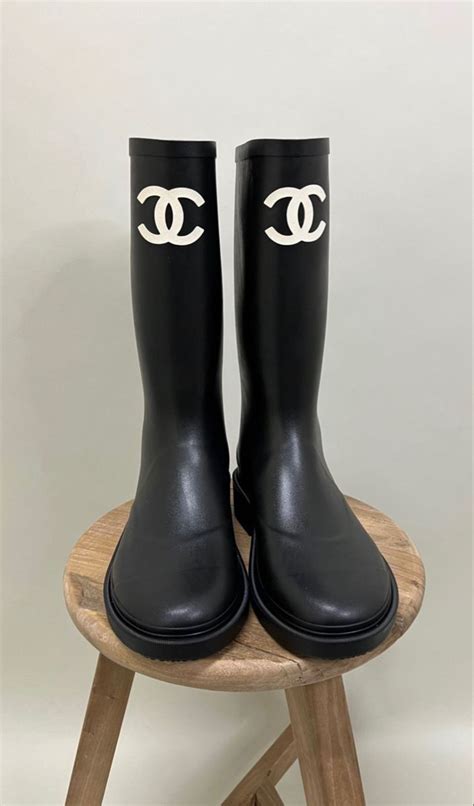 botte pluie chanel|Botte en caoutchouc CHANEL pour Femme .